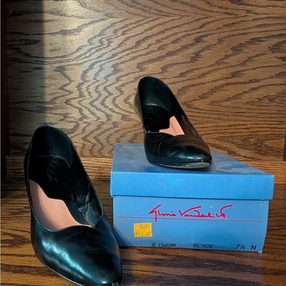 Vintage Black Gloria Vanderbilt Heels
